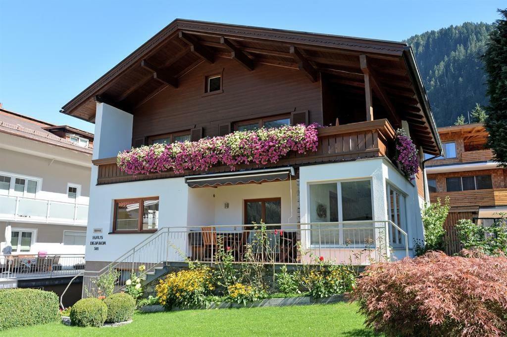 Haus Dejakom Майрхофен Экстерьер фото