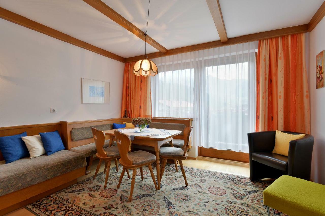 Haus Dejakom Майрхофен Экстерьер фото